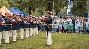 Moreno rindi&oacute; homenaje a los h&eacute;roes y hero&iacute;nas de Malvinas