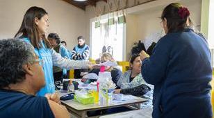 Moreno acerca salud a los barrios