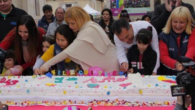 Magario y Festa recorrieron un centro municipal de salud infantil