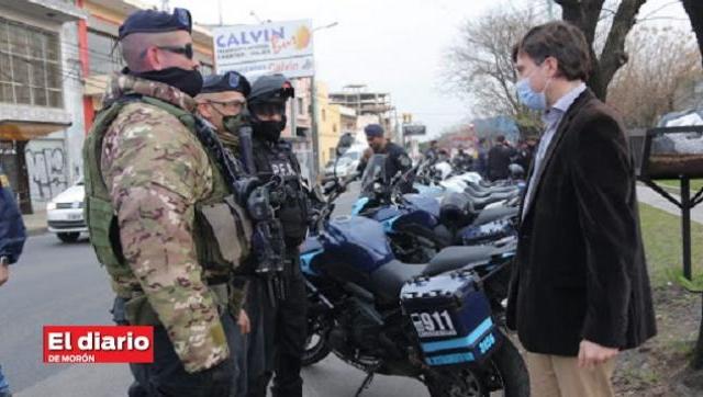 Lucas Ghi cuestionó la movilización de policías frente a la quinta presidencial de Olivos