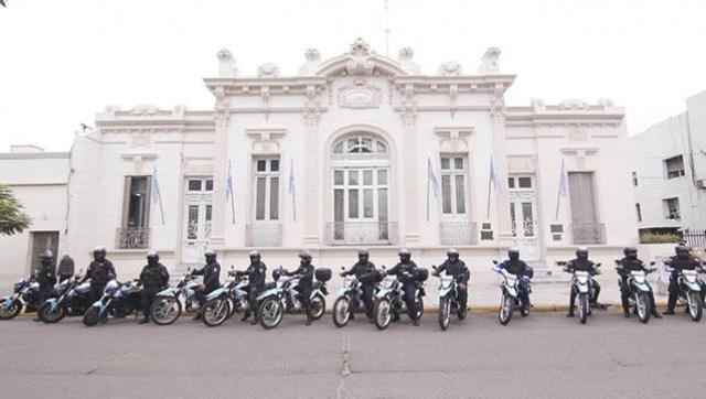 El Municipio de Moreno entregó 20 motos a la policía de bonaerense