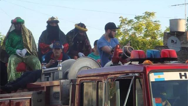 Bomberos Voluntarios de Hurlingham organiza una colecta de caramelos para repartir el día de Reyes