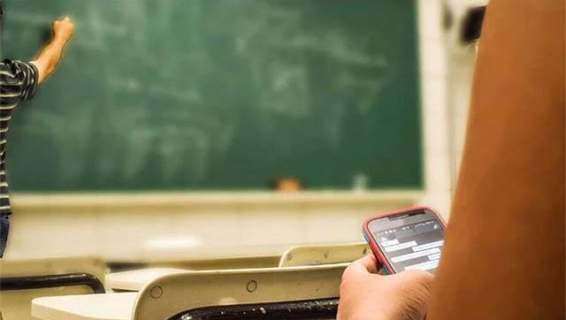 Proyecto de ley para regular el uso de celulares en las escuelas