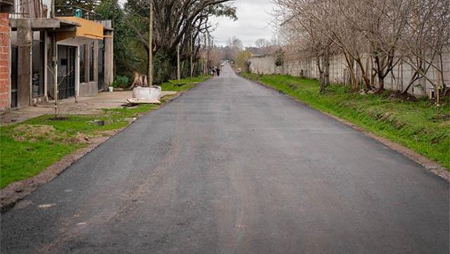 Inauguran obras en el Barrio La Gloria: Asfalto y Luminarias LED para Moreno Norte