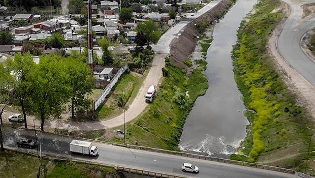 Comenzó la obra sobre el camino de sirga del Río Reconquista