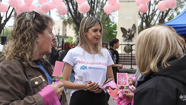 Actividades y chequeos gratuitos en el mes de la prevención del cáncer de mama